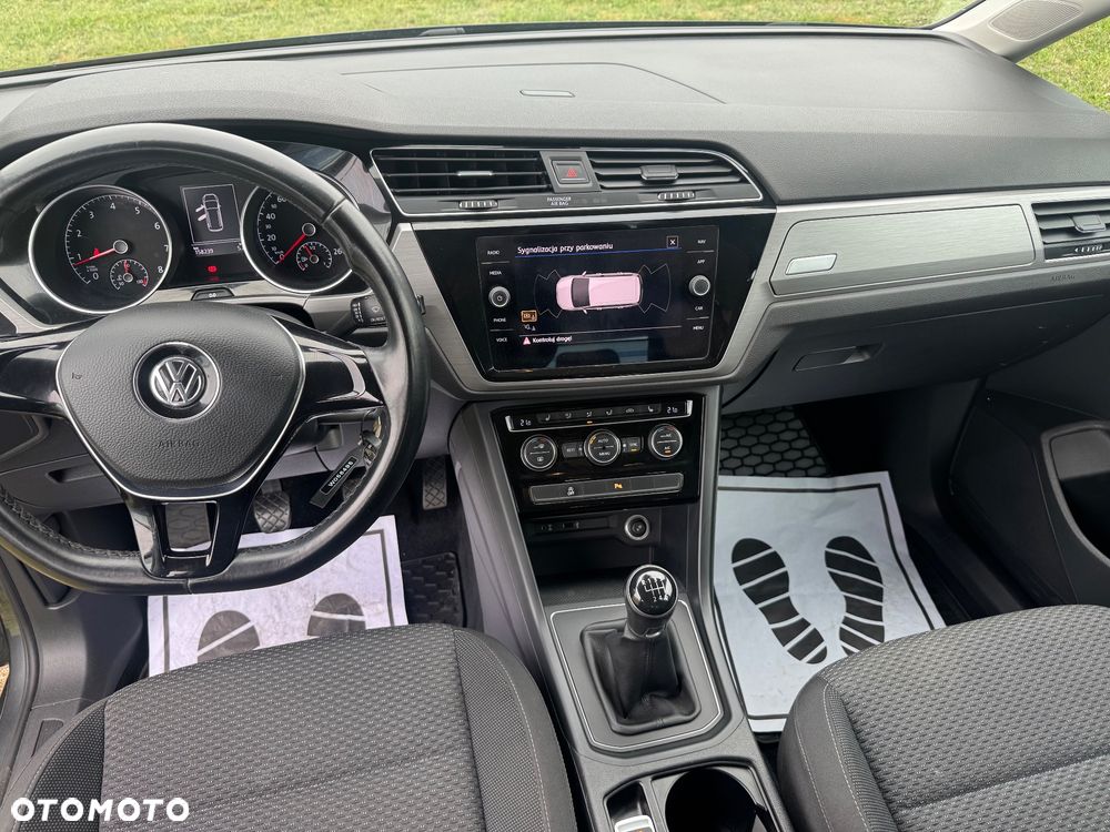 Volkswagen Touran 1.4 TSI (BlueMotion Technology) Comfortline - 18