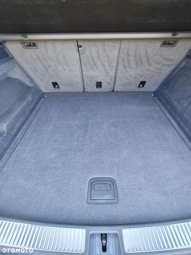 Volkswagen Touareg 3.0 V6 TDI SCR 4Mot R-Line - 10