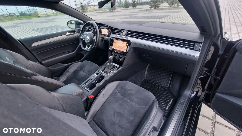 Volkswagen Arteon 2.0 TDI SCR R-Line Edition DSG - 12