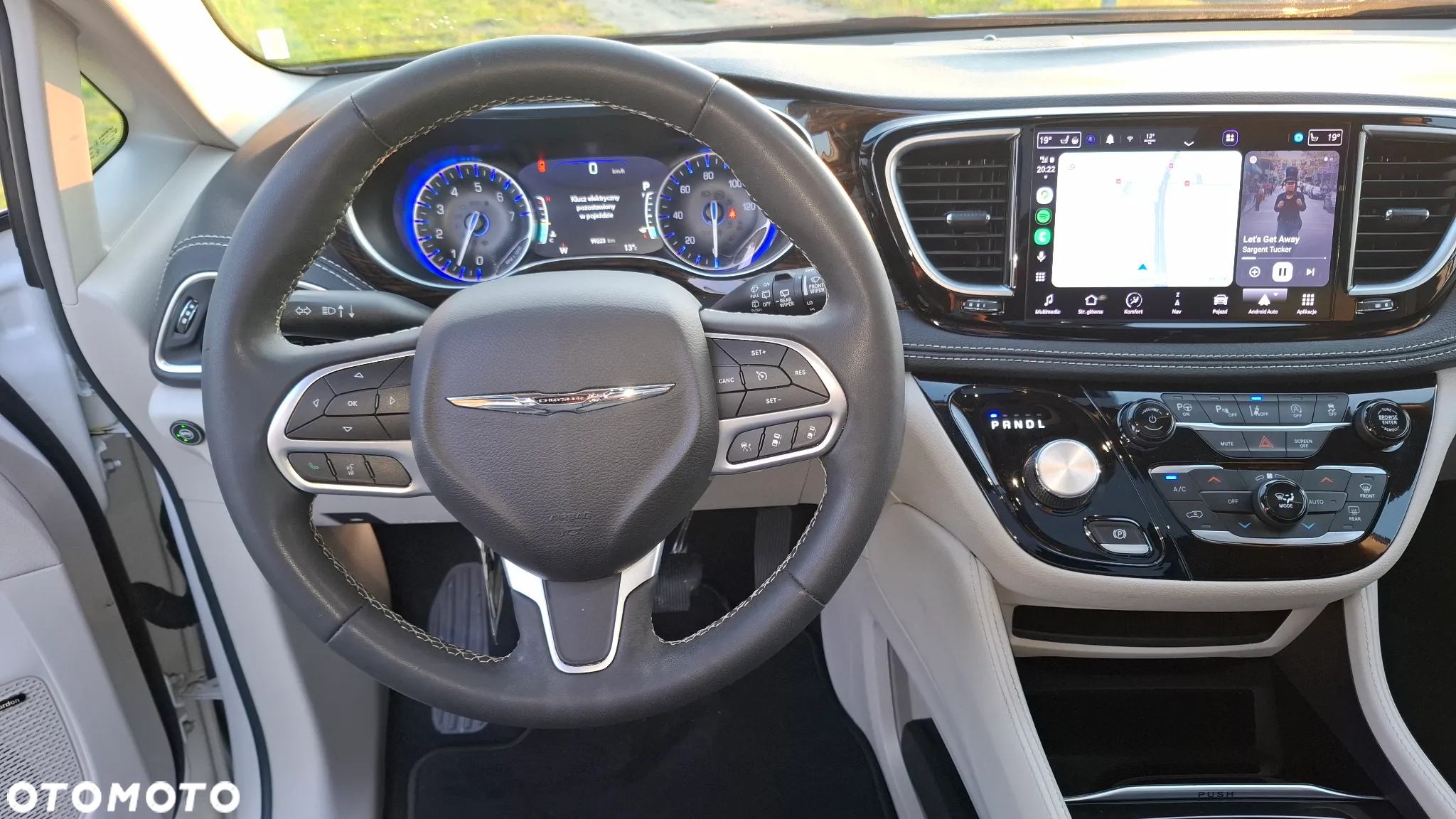 Chrysler Pacifica - 11