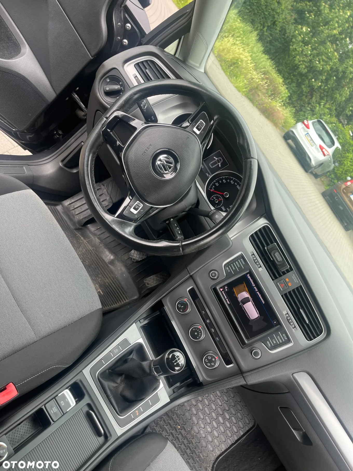 Volkswagen Golf VII 1.6 TDI BlueMotion Trendline - 13