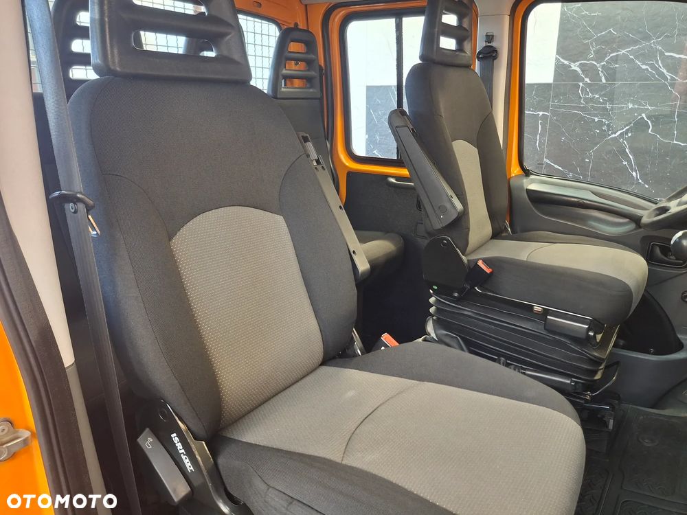 Iveco Daily 35S14 Doka Dubel Brygadówka Służba Drogowa Silnik 3.0 Pomarańczowy 6 Miejsc Hak Kamera Cofania Webasto Ogrzewanie Postojowe Klimatyzacja Fotele Pneumatyczne - 15