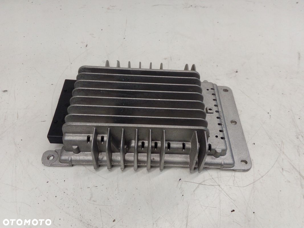 WZMACNIACZ BOSE AUDI A3 8P LIFT 8P4035223C - 2