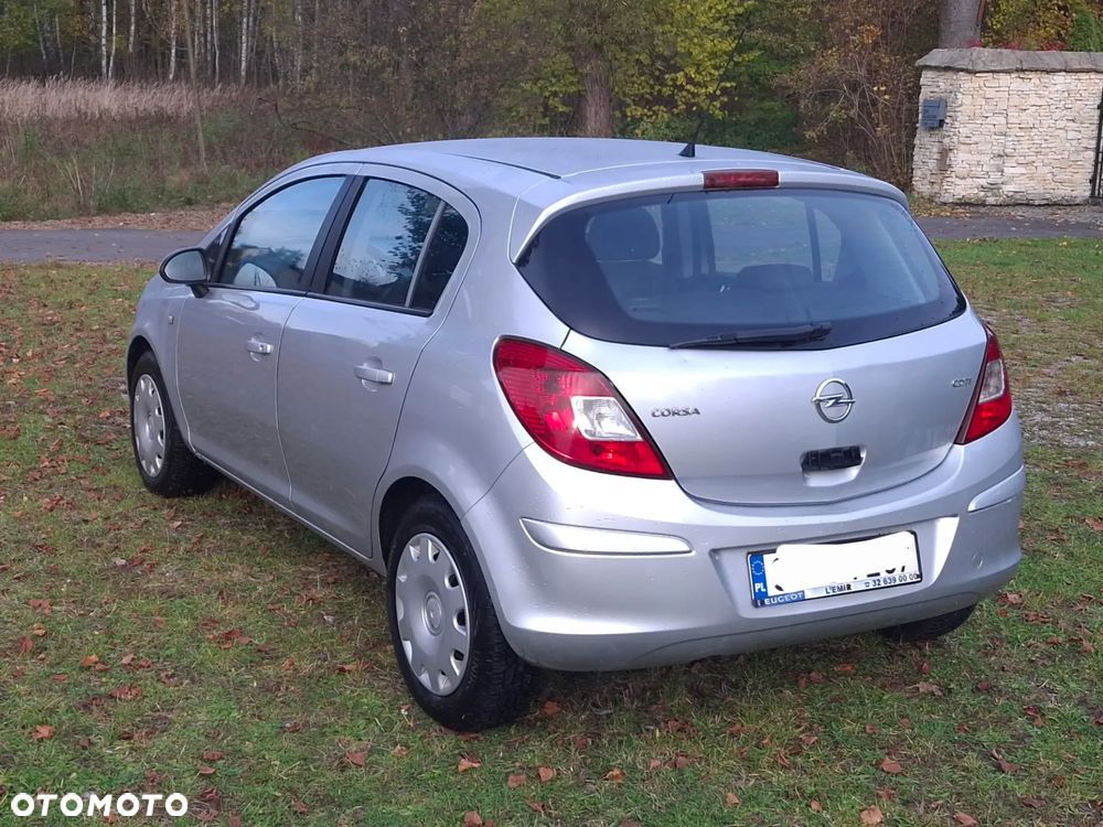 Opel Corsa 2012 photo 3
