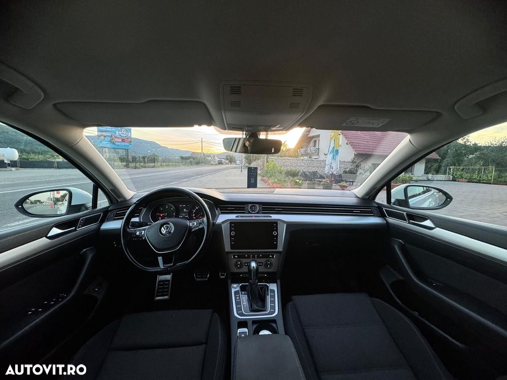 Volkswagen Passat 1.6 TDI SCR DSG - 4