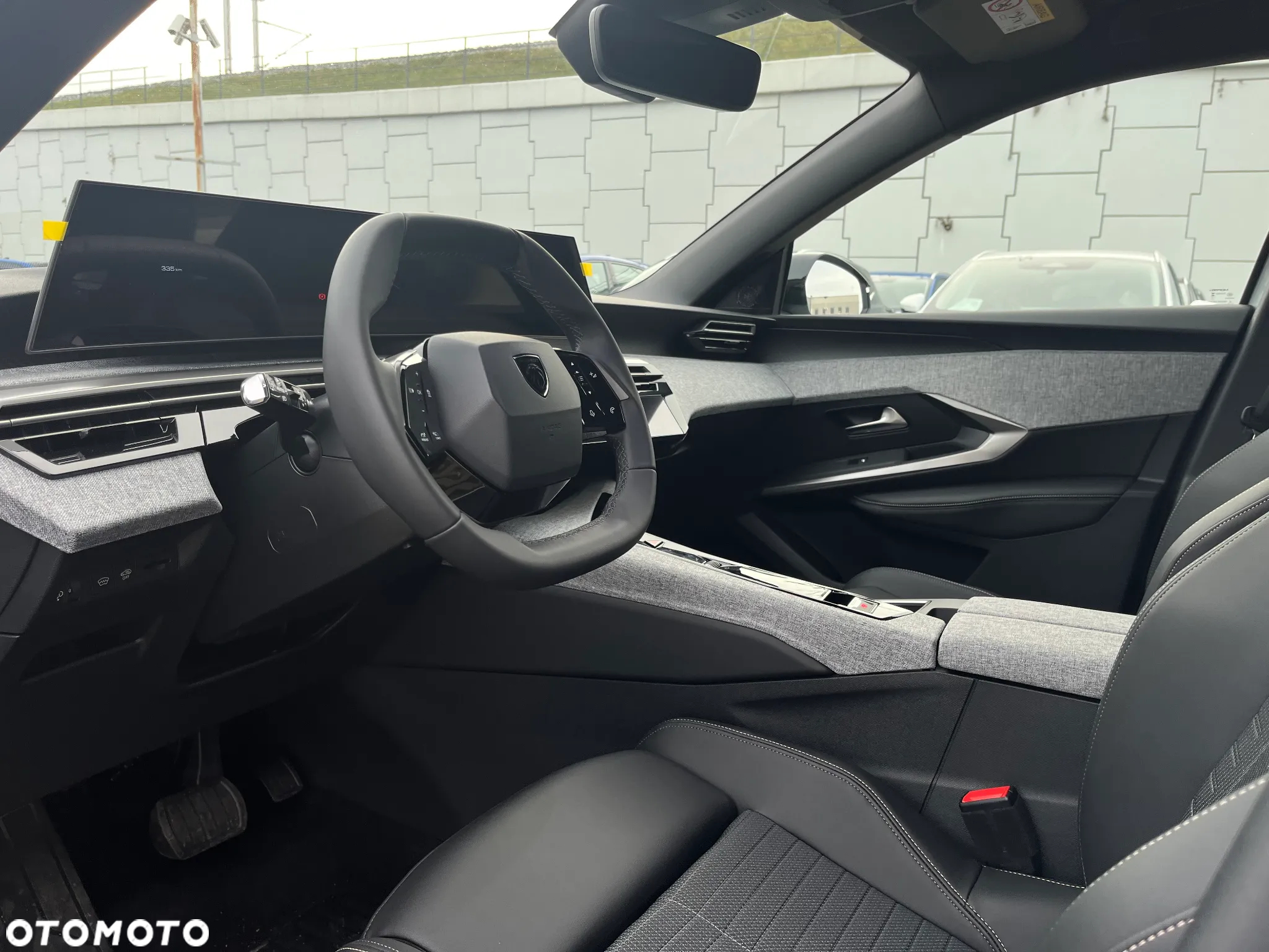 Peugeot 3008 1.2 PureTech mHEV Allure e-DCS6 - 19