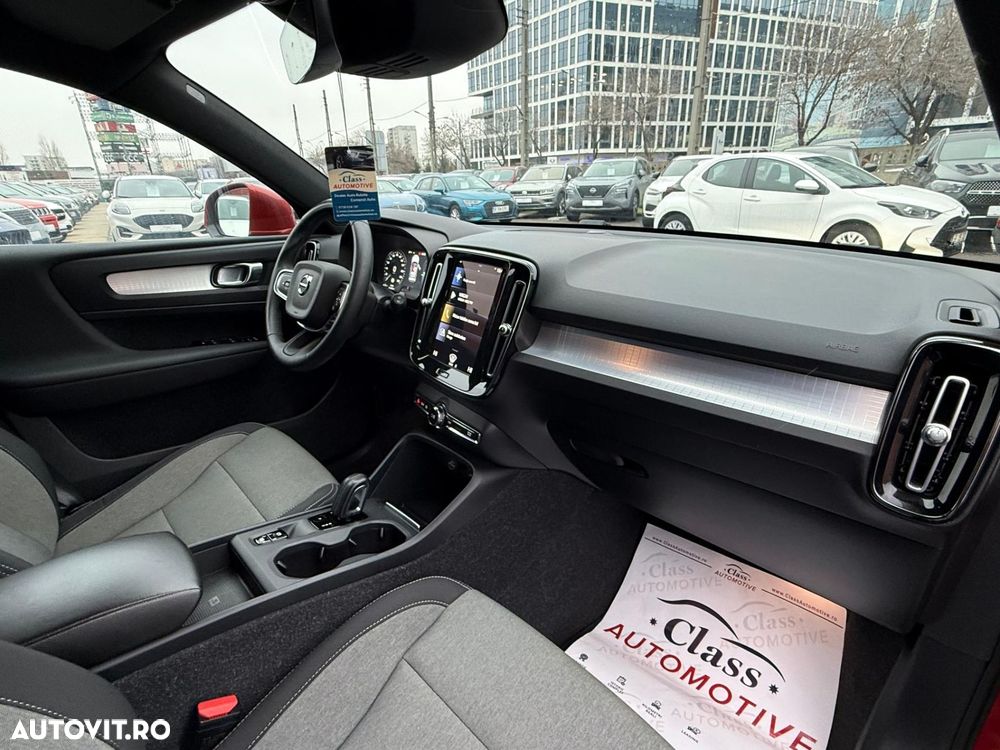 Volvo XC 40 Recharge T4 Twin Engine AT7 Inscription Expression - 22