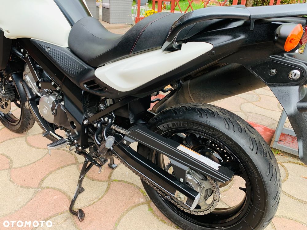 Suzuki DL - 17