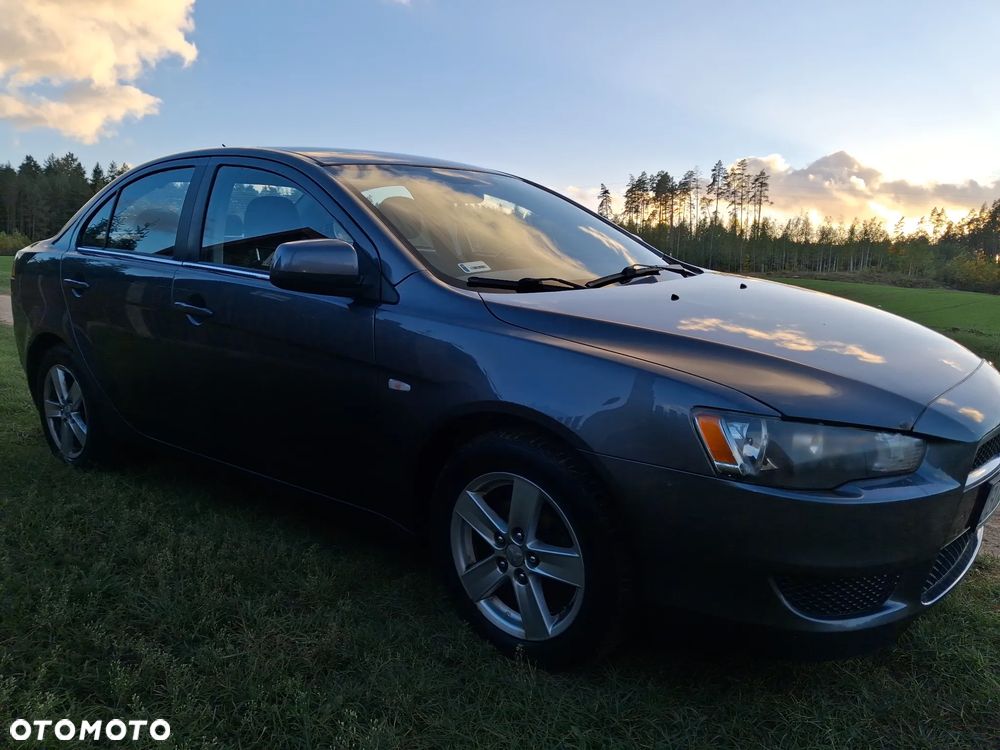 Mitsubishi Lancer - 9