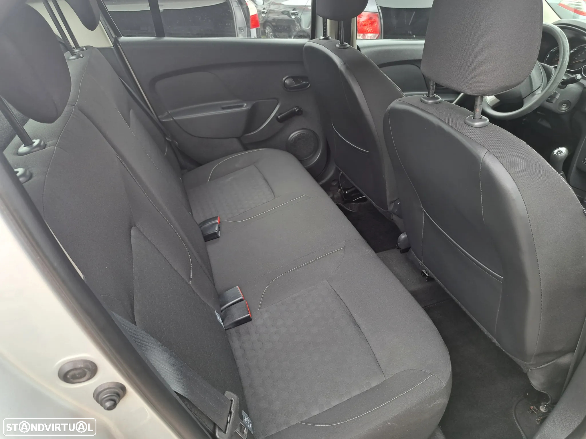 Dacia Logan 1.5 dCi Confort Business - 10