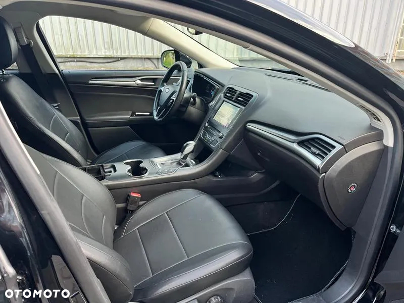 Ford Mondeo - 15