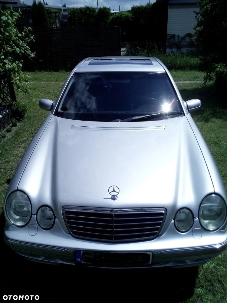 Mercedes-Benz Klasa E - 5