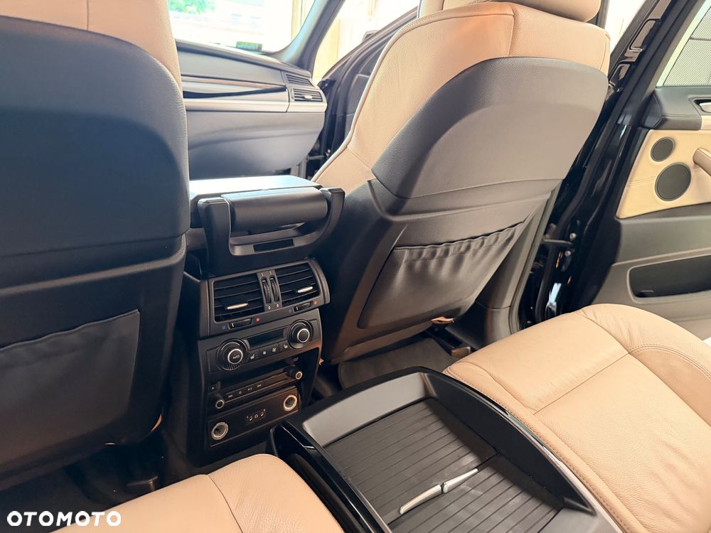BMW X6 - 12