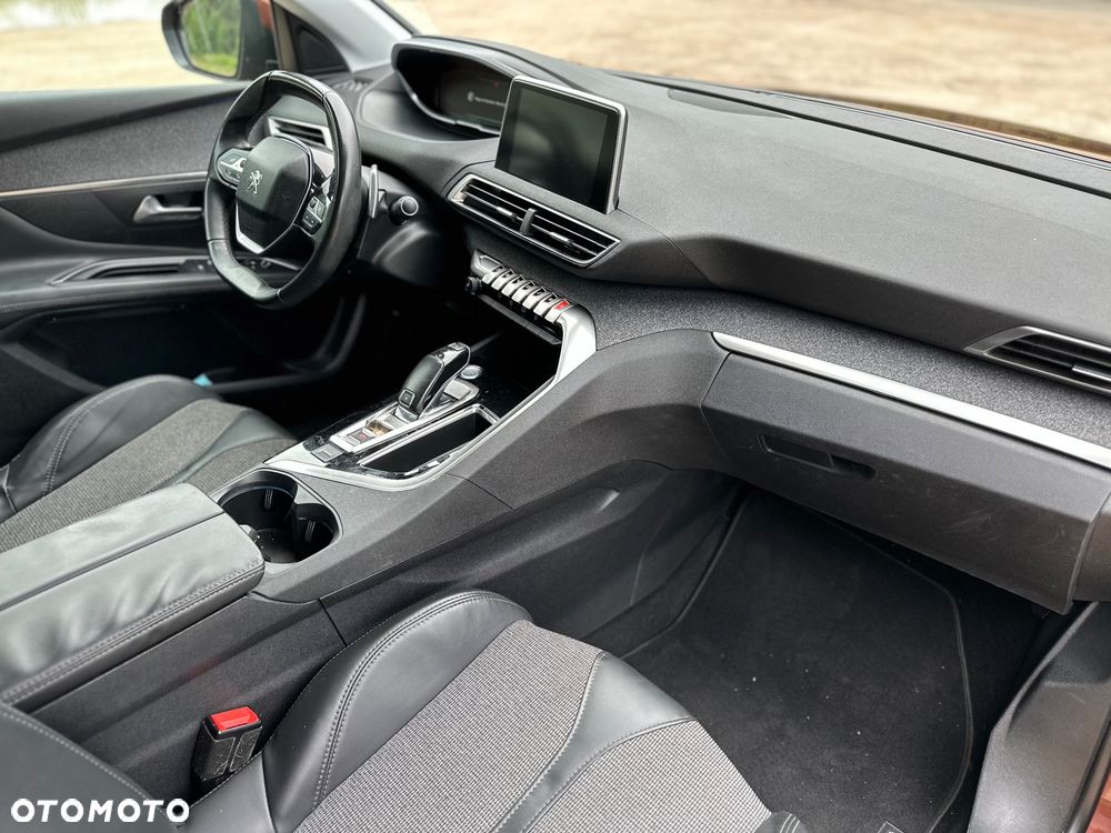 Peugeot 3008 1.2 PureTech Active S&S EAT6 - 4