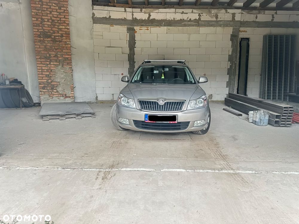 Skoda Octavia 1.6 TDI 4x4 Ambition - 11
