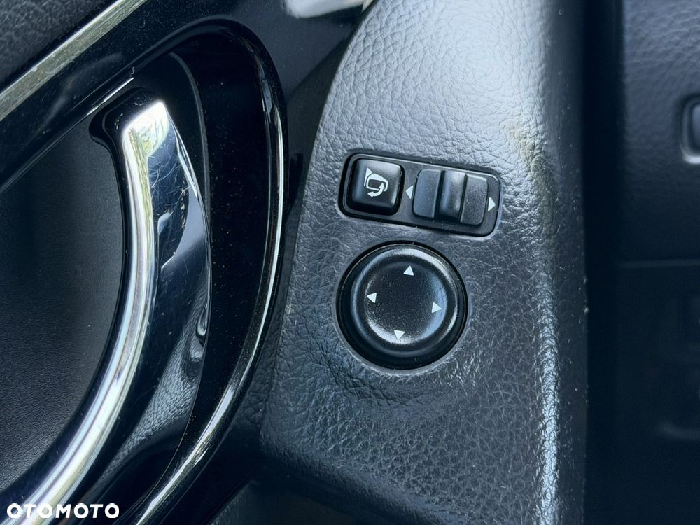 Nissan Qashqai - 15