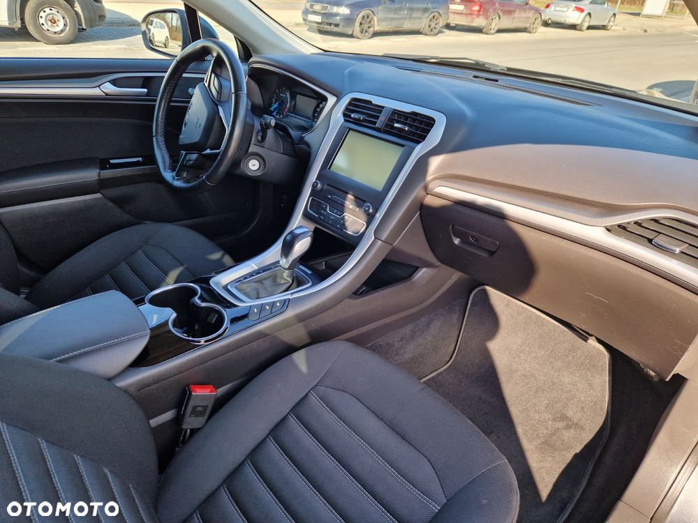 Ford Mondeo 2.0 TDCi STart-Stopp PowerShift-Aut Titanium - 3
