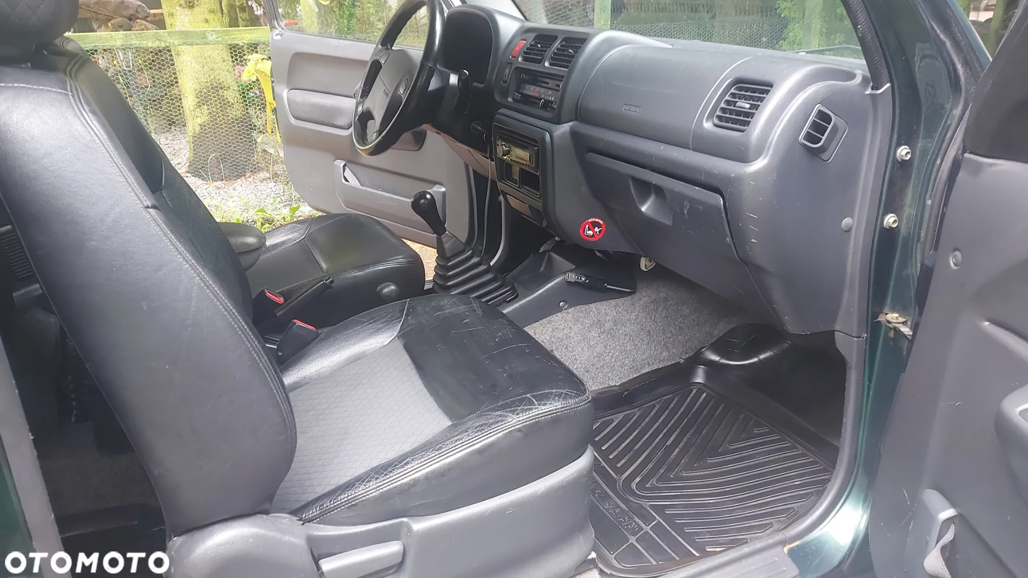 Suzuki Jimny 1.3 - 10