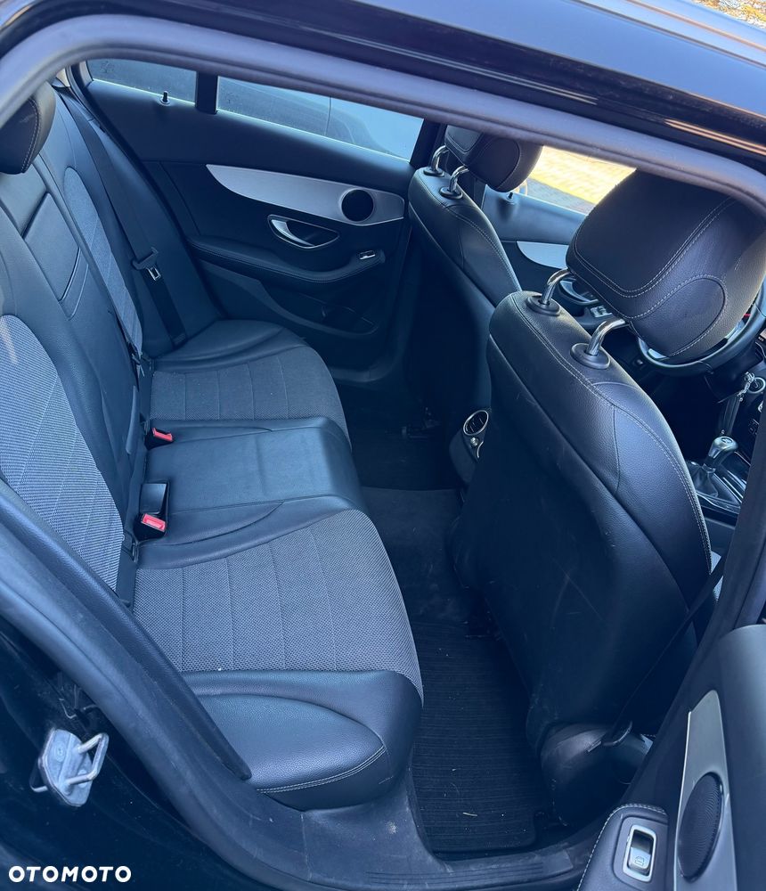 Mercedes-Benz Klasa C 180 Avantgarde - 17