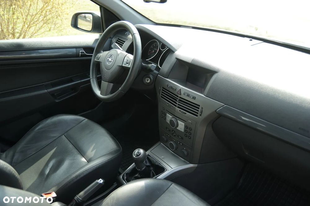 Opel Astra - 16