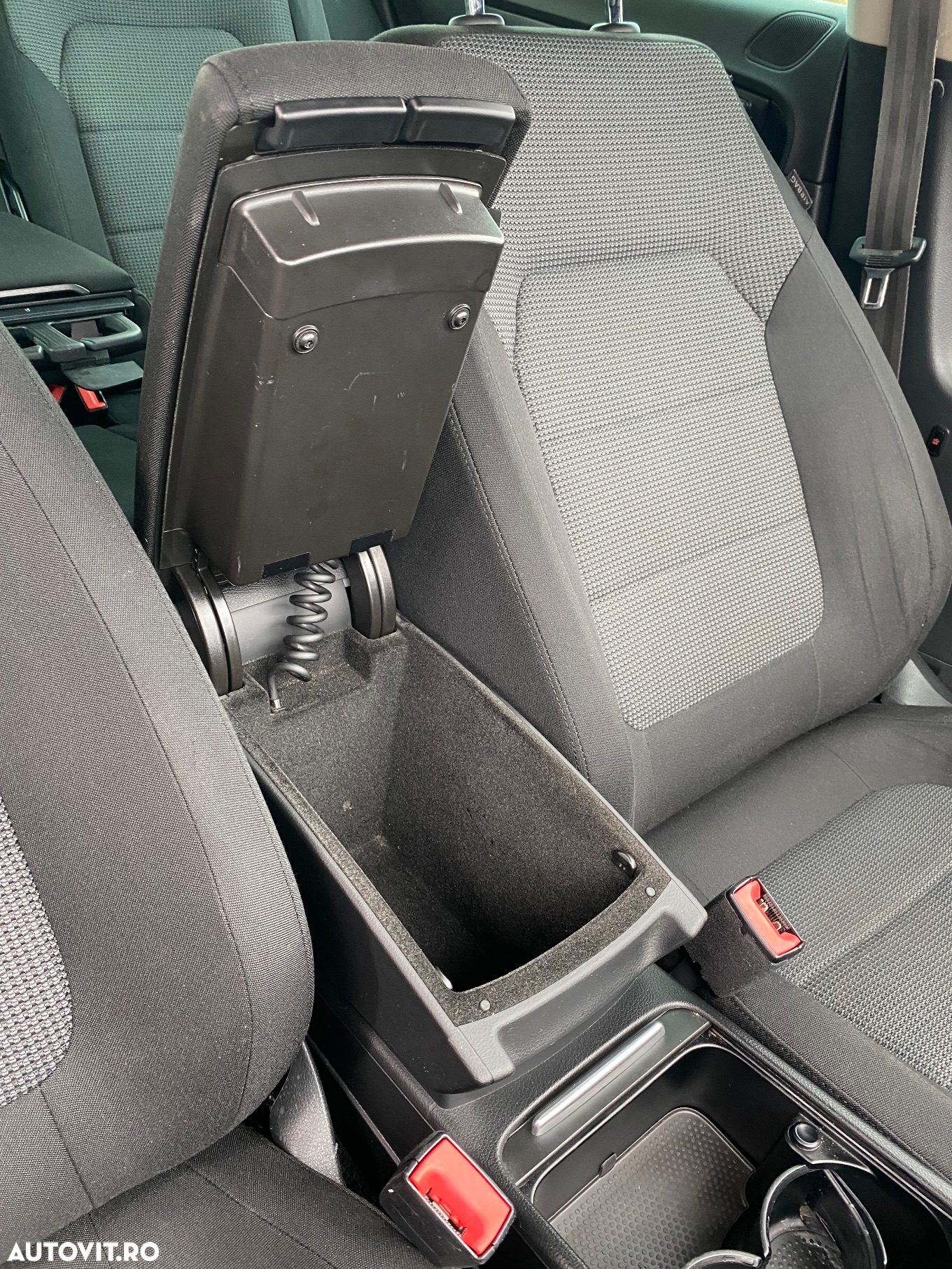 Volkswagen Passat Variant 1.6 TDI BlueMotion - 19