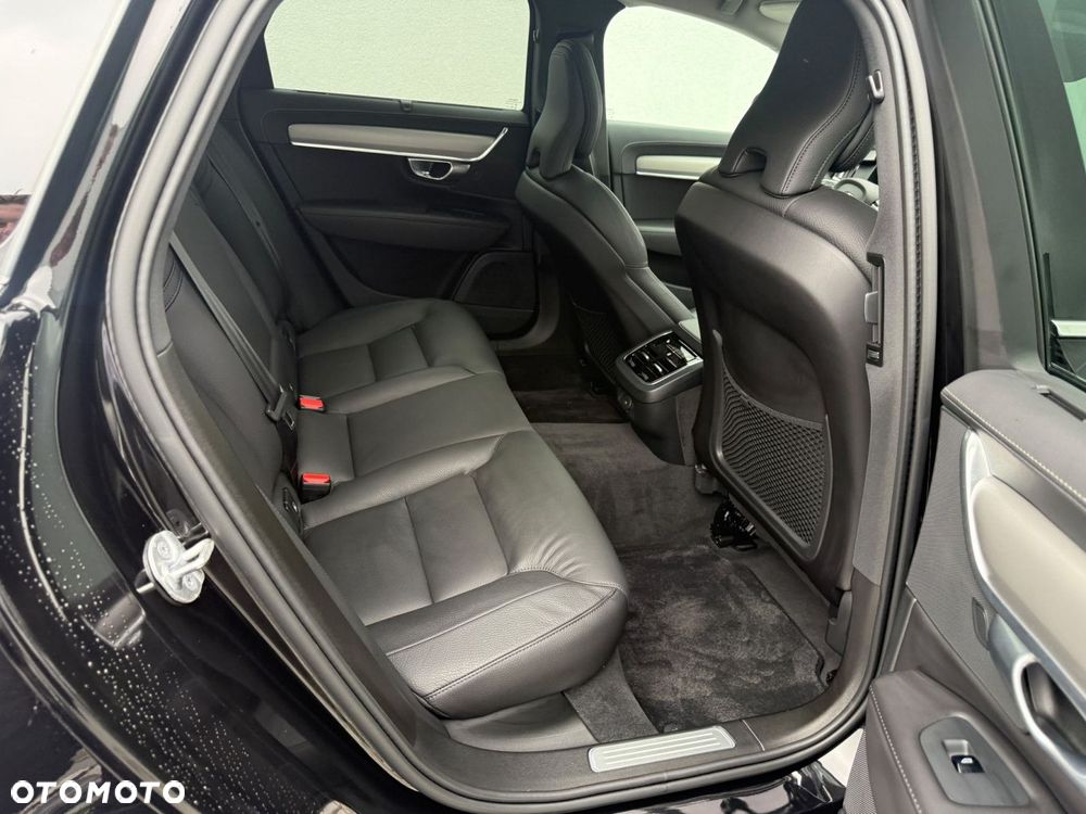 Volvo S90 - 35