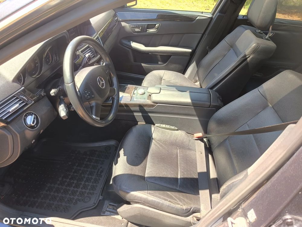 Mercedes-Benz Klasa E 350 CDI BlueEff Avantgarde - 16