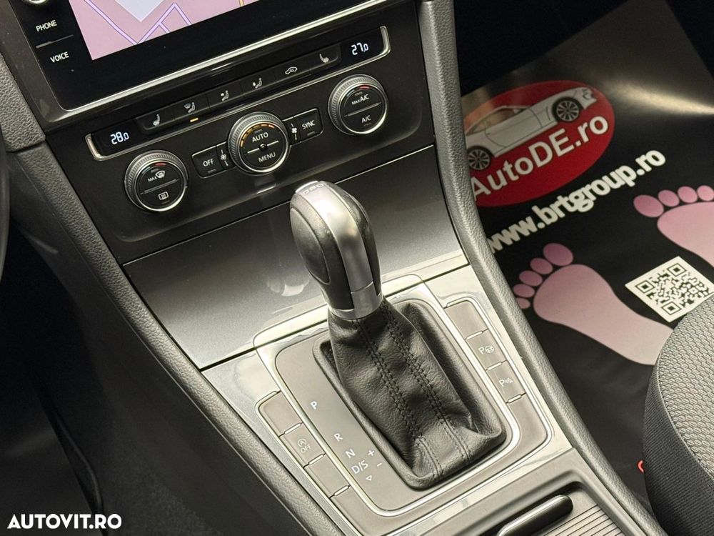 Volkswagen Golf - 12