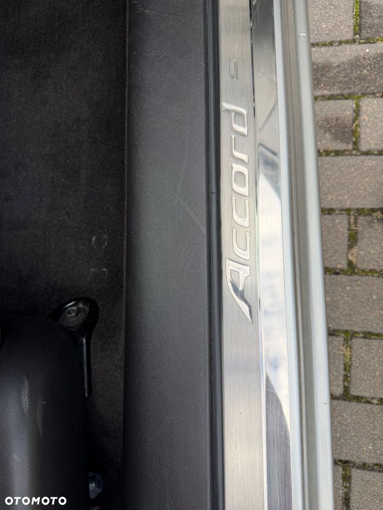 Honda Accord 2.0 Elegance - 22