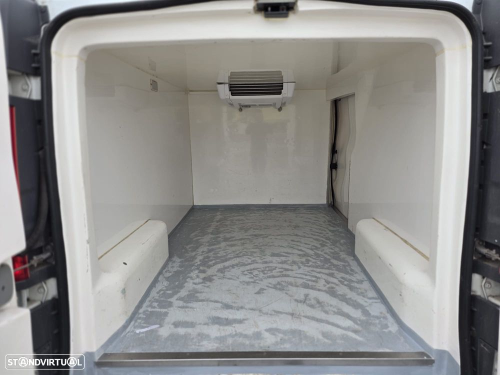 Renault Trafic - 17