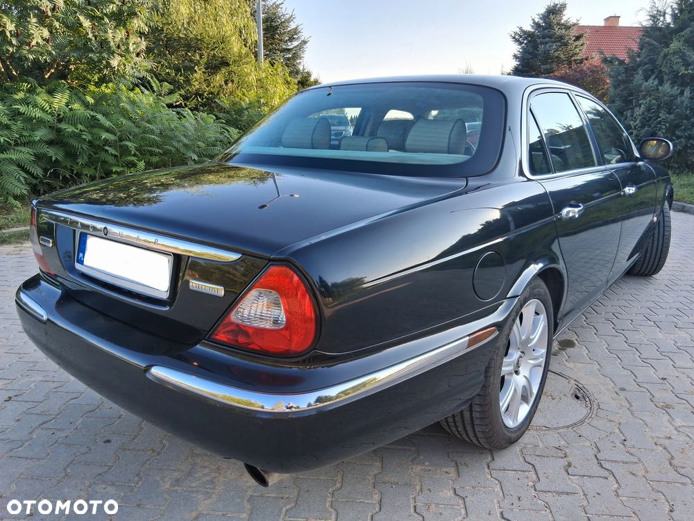 Jaguar XJ XJ6 2.7 D Executive - 23