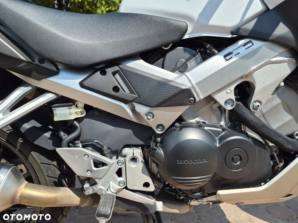 Honda VFR - 10