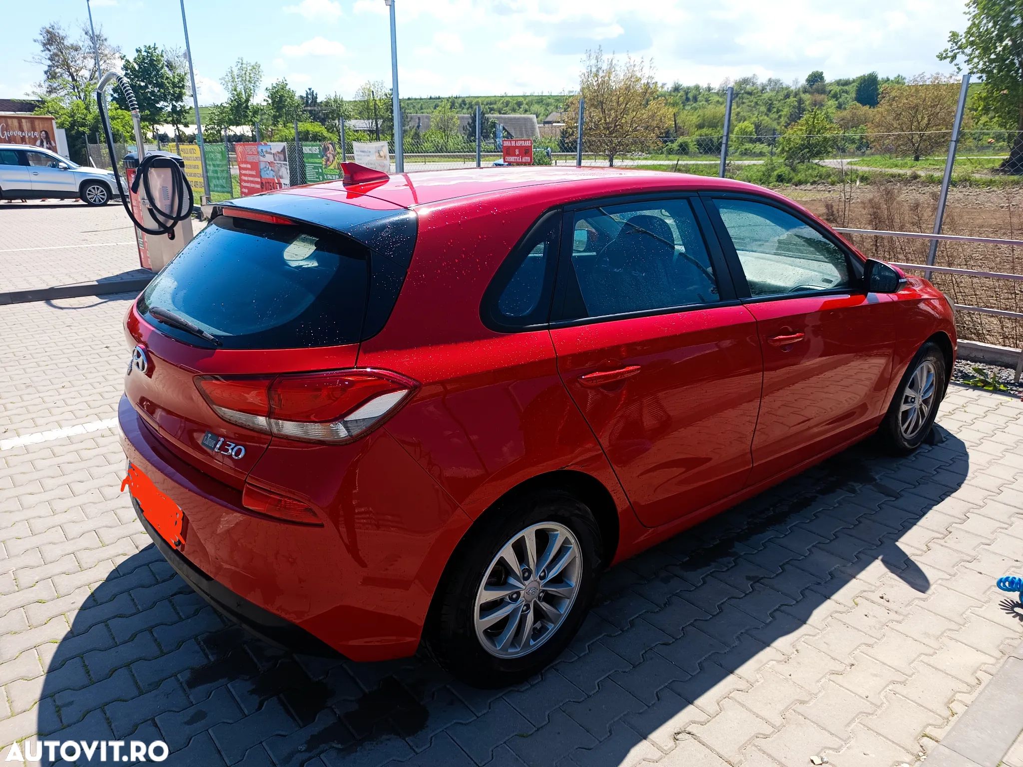 Hyundai i30 blue 1.6 CRDi Style - 1