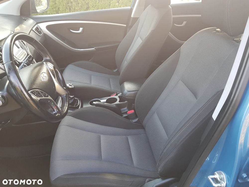 Hyundai i30 1.4 Trend - 21