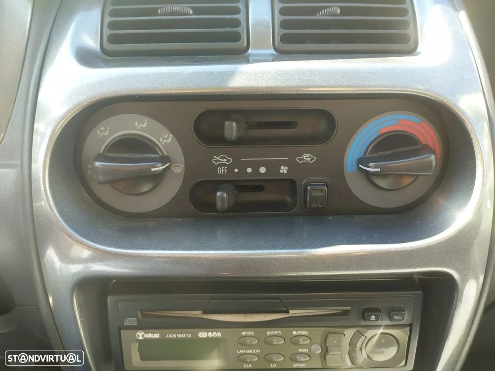 Daihatsu Sirion - 11