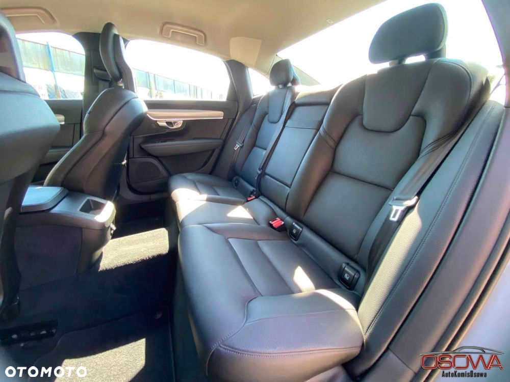 Volvo S90 - 34
