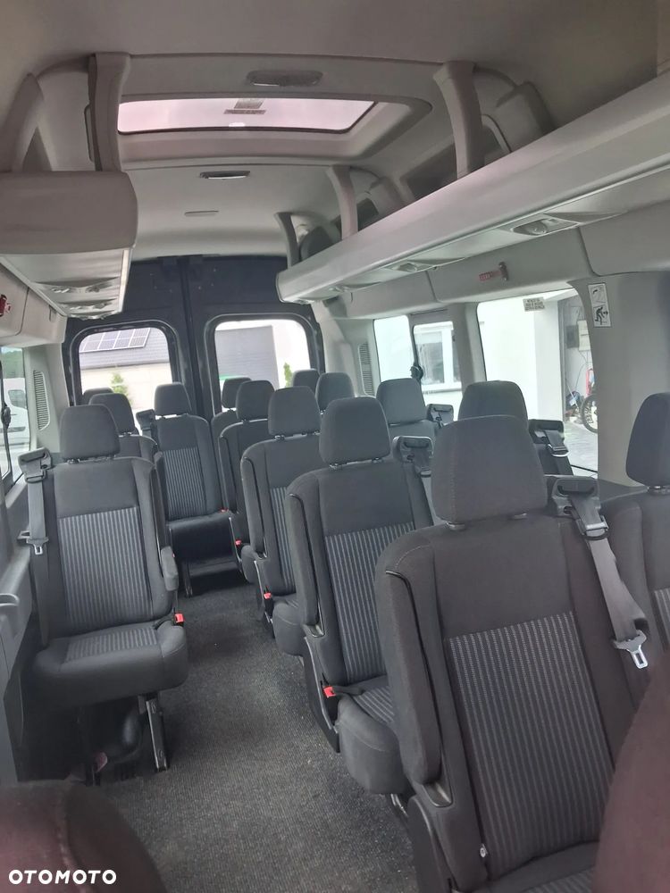 Ford Transit L4 RWD Ambiente - 2