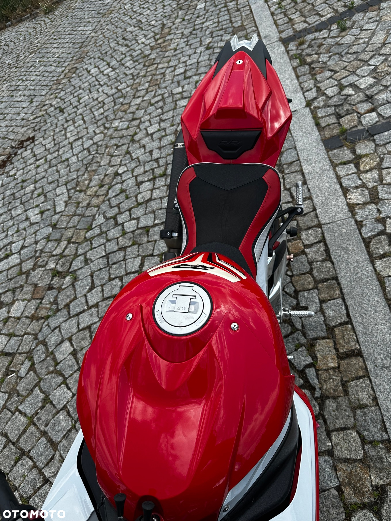 BMW S - 10