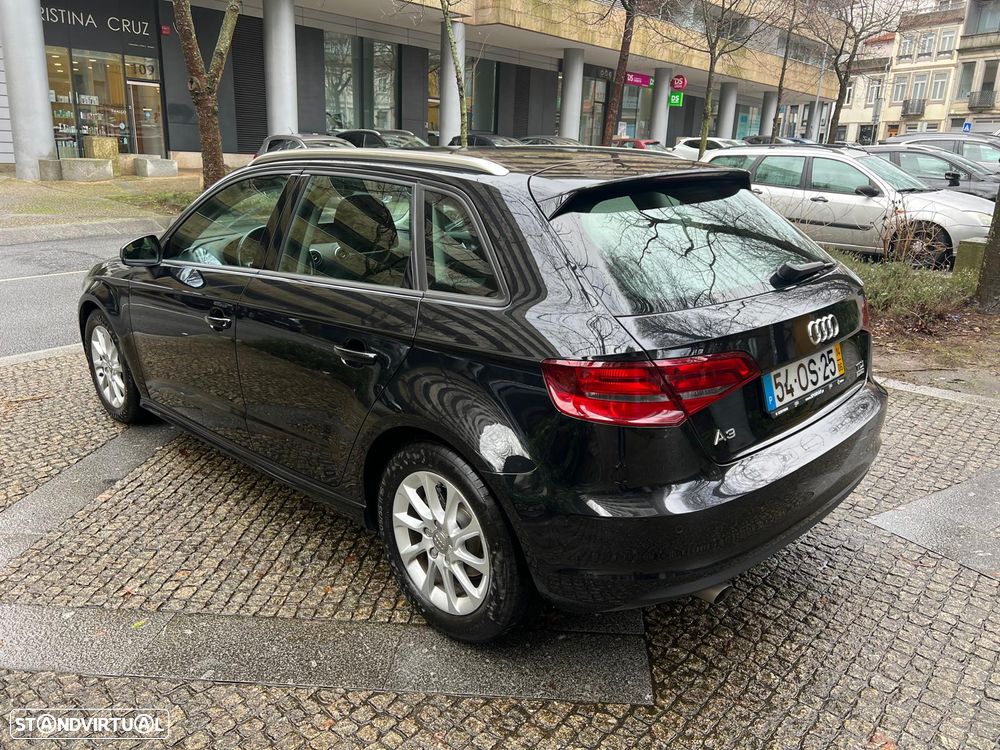 Audi A3 Sportback 1.6 TDI Advance - 11