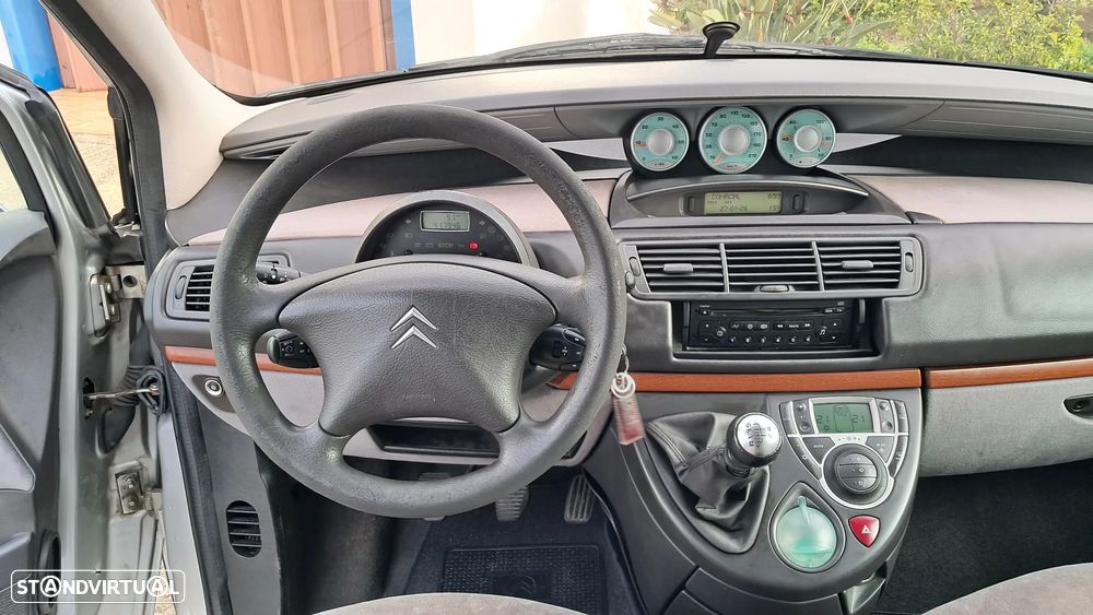 Citroën C8 2.0 HDi 16V SX - 2