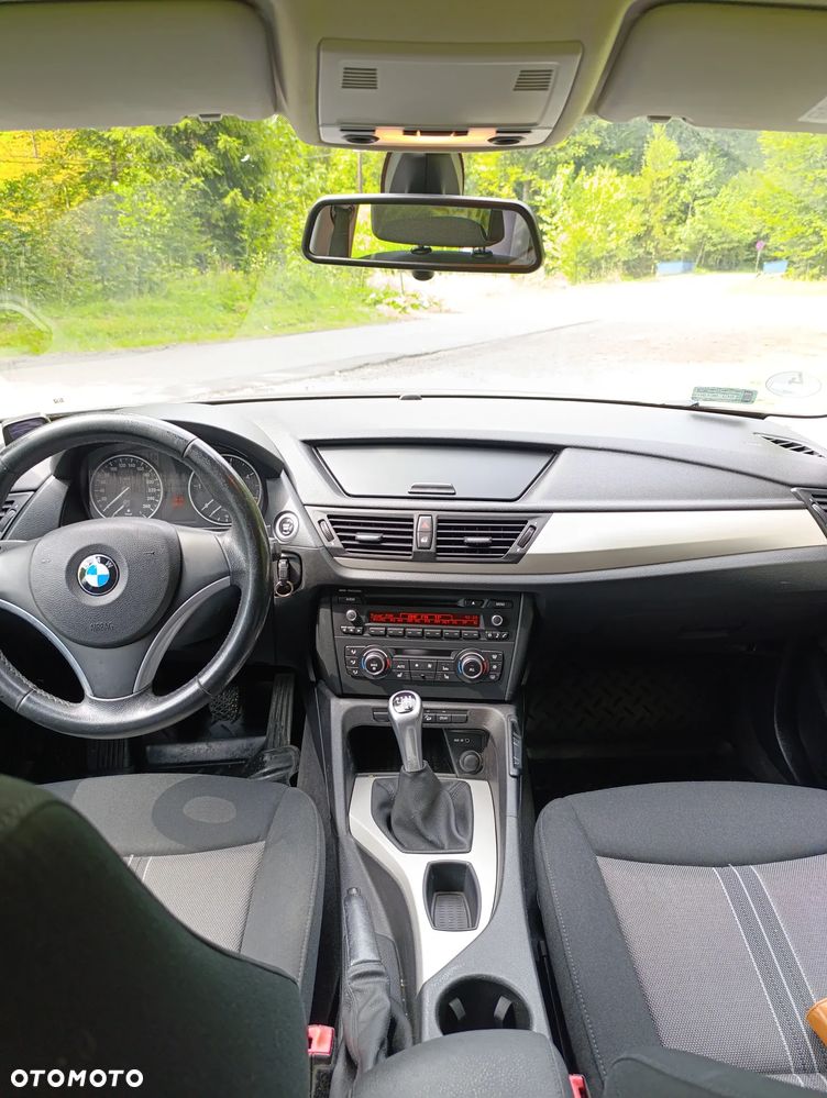 BMW X1 xDrive18d - 12