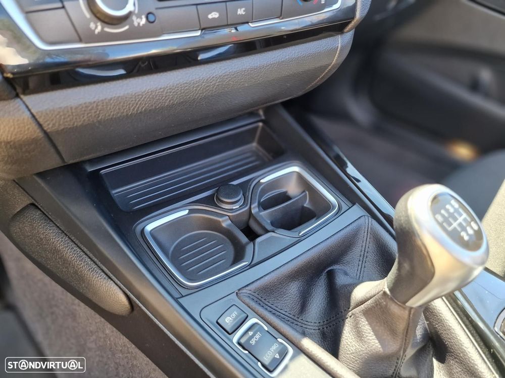 BMW 220 d Coupe Line Sport - 31