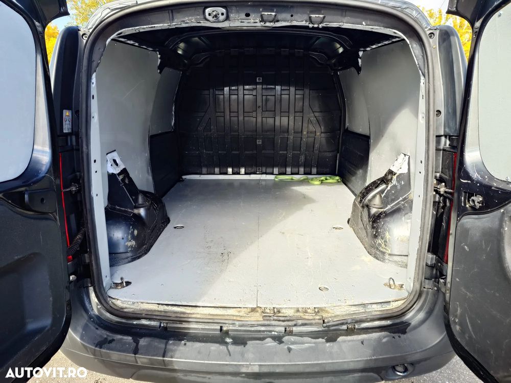 Dacia Logan Van - 10