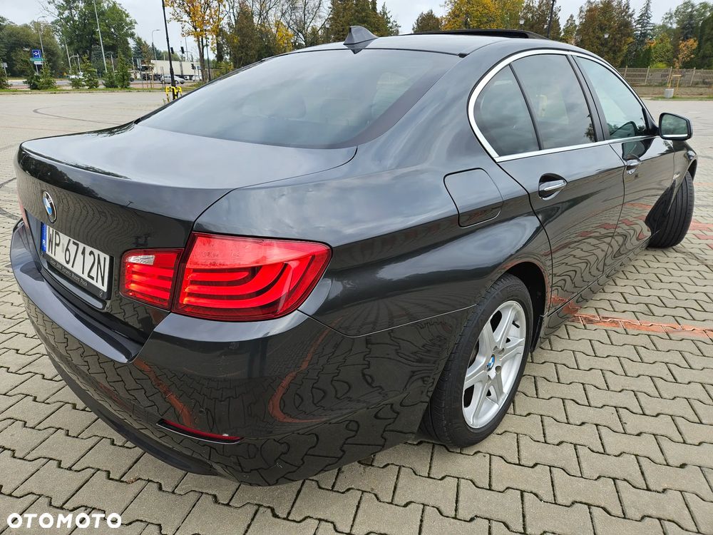 BMW Seria 5 525d - 9