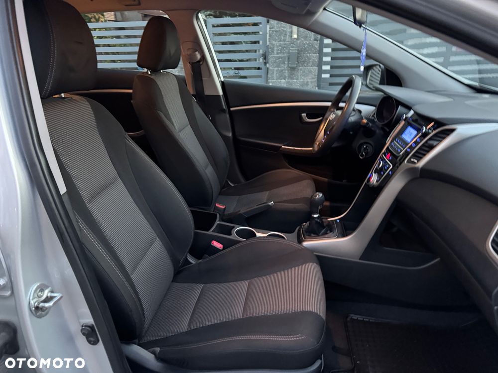 Hyundai i30 - 21