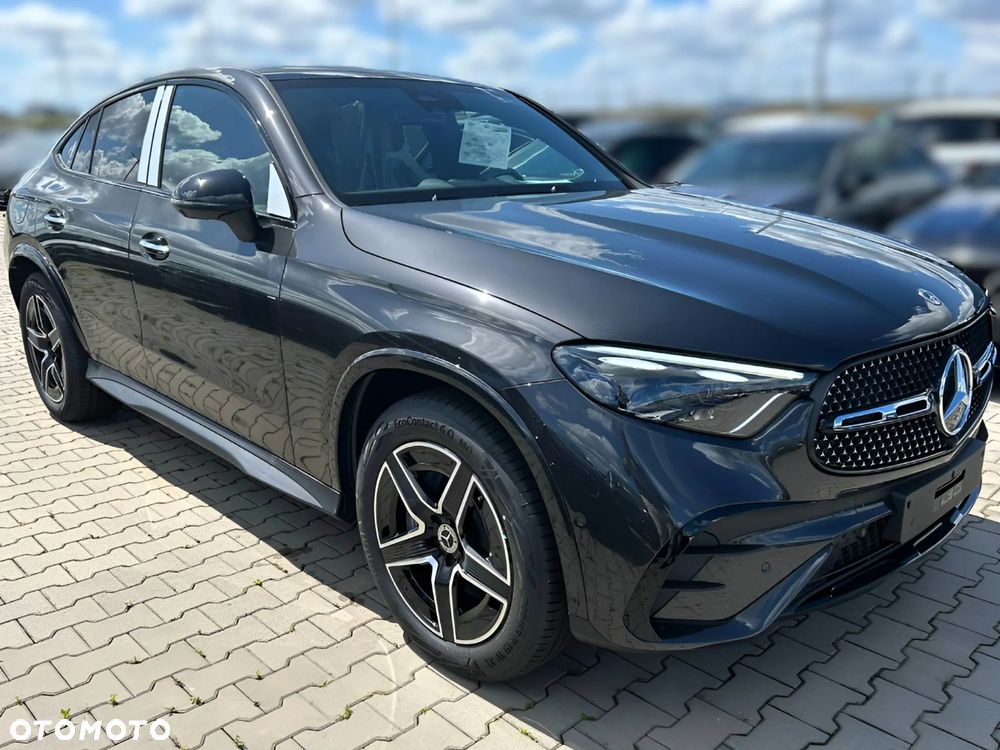 Mercedes-Benz GLC 220 d 4Matic 9G-TRONIC AMG Line Plus - 2