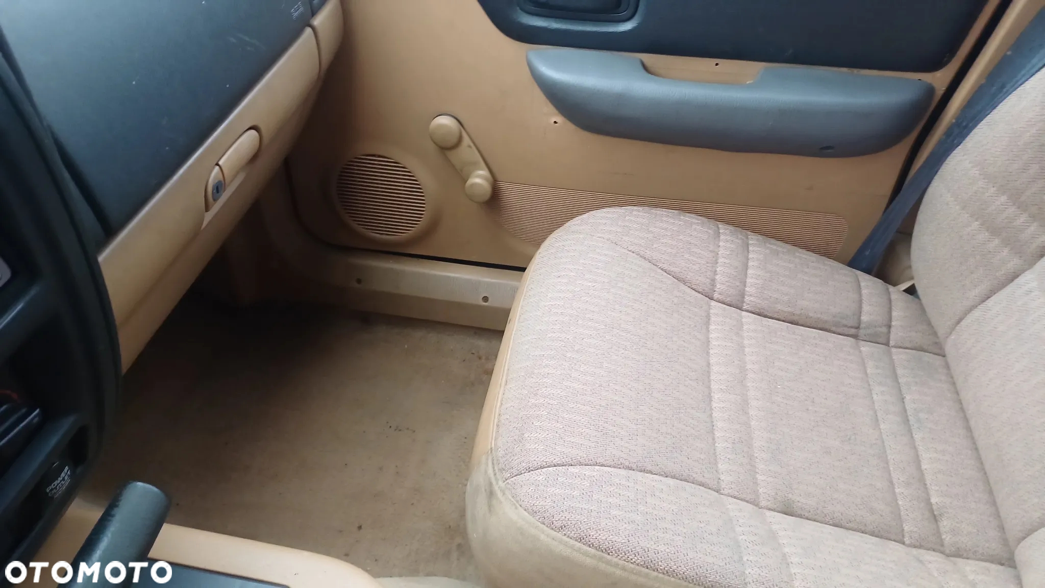 Jeep Cherokee 4.0 - 11