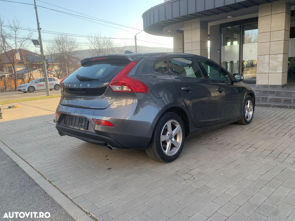 Volvo V40 D3 Kinetic - 13