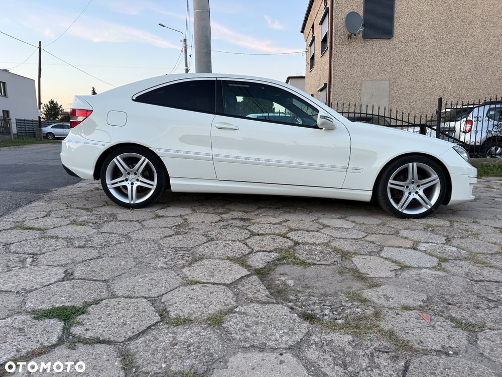 Mercedes-Benz CLC 200 Kompressor - 8