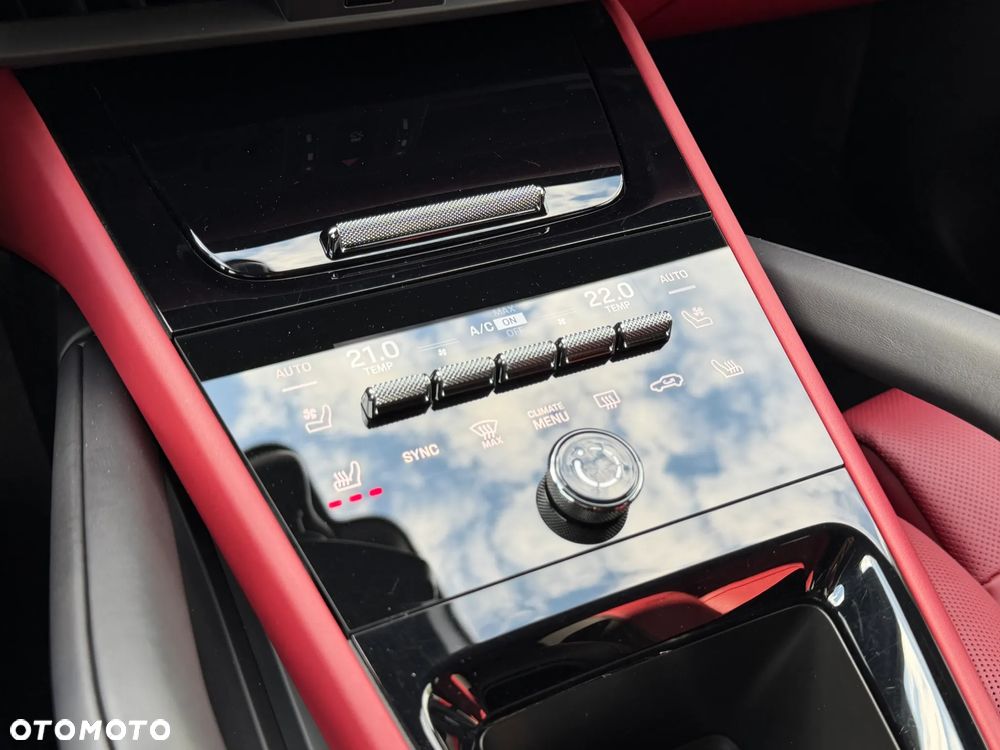 Porsche Cayenne - 24